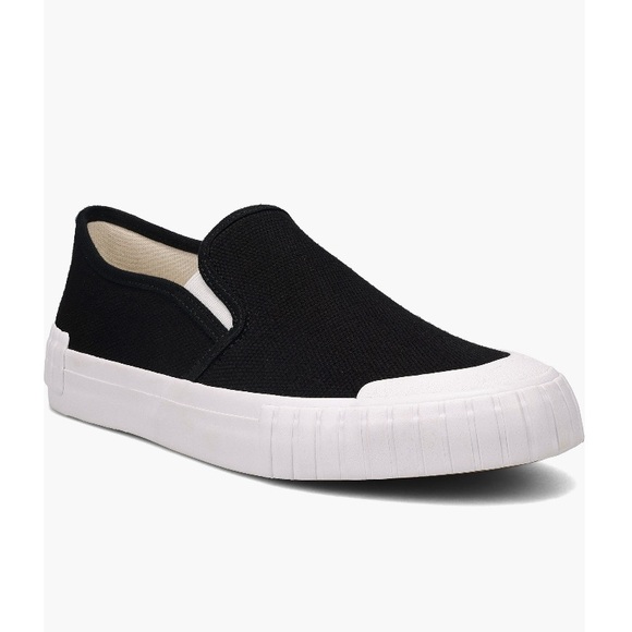 Taos Footwear Shoes - Taos Footwear Double Vision Slip On Sneakers Black Canvas Women’s Size 7
